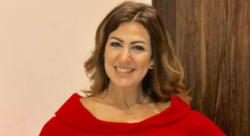 دينا عبد الكريم 
