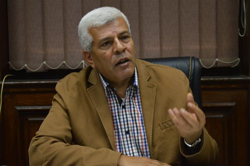الدكتور سيد خليفة نقيب الزراعيين