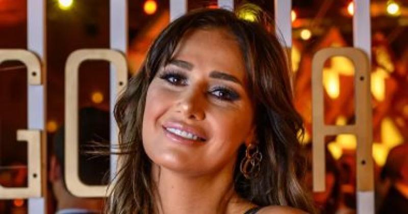 حلا شيحة  