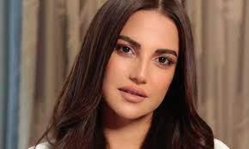 الفنانة درة
