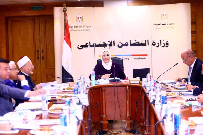 القباج خلال اجتماع مجلس إدارة بنك ناصر الاجتماعى 