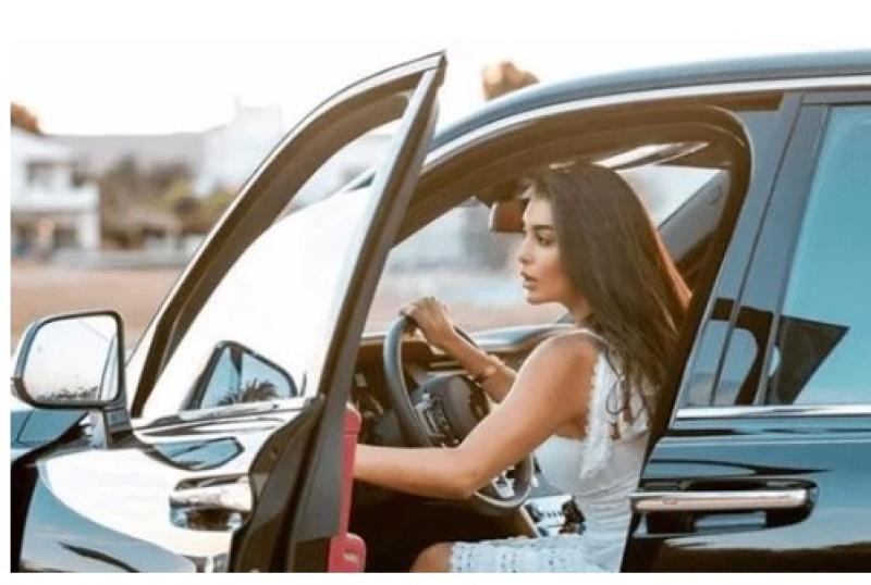 ياسمين صبرى
