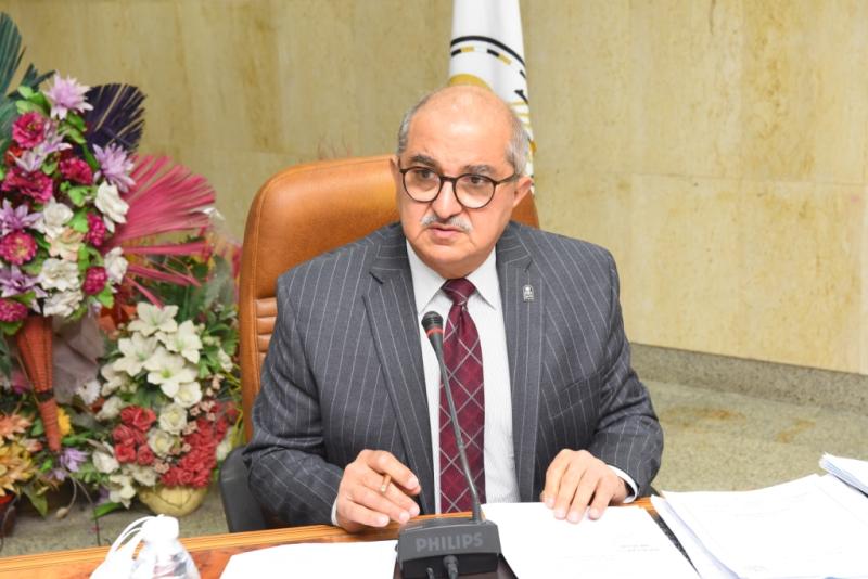 رئيس جامعة أسيوط