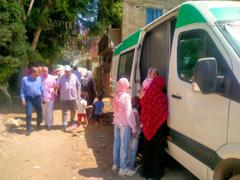 قوافل طبية بالبدرشين ومنشأة القناطر بالجيزة
