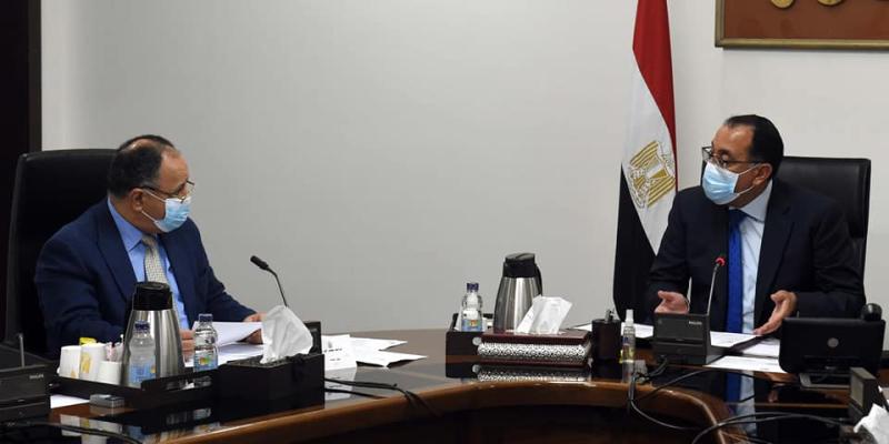 الدكتور مصطفى مدبولي رئيس مجلس الوزراء مع الدكتور محمد معيط، وزير المالية