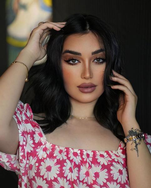 ايلينا اق بيق