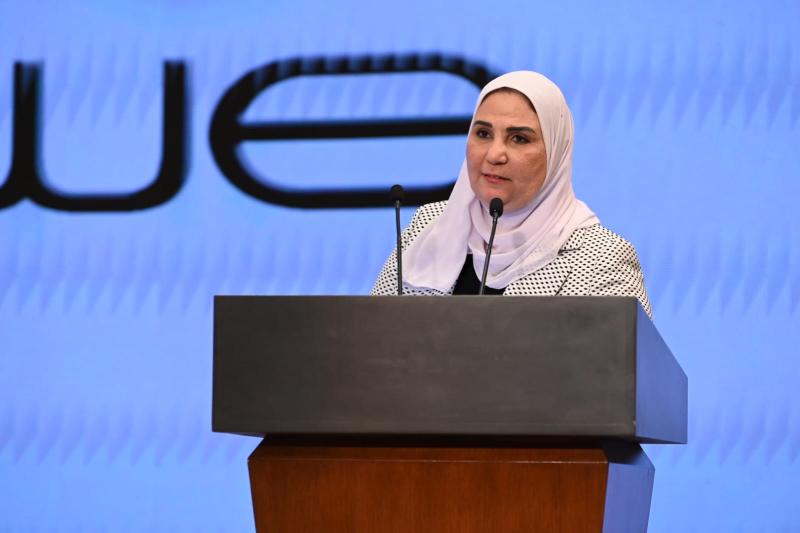 نيفين القباج  اثناء المؤتمر 