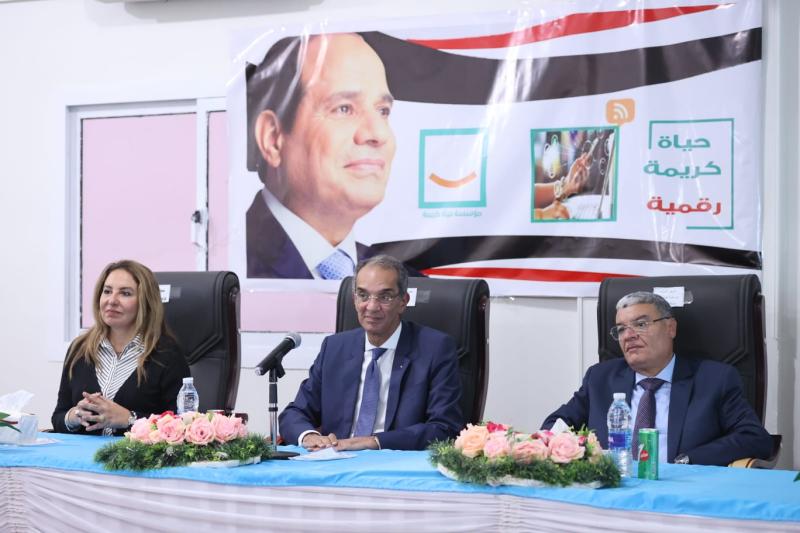 جانب من الندوة 