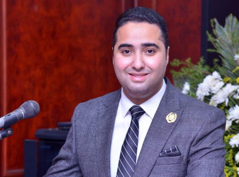 الدكتور محمد مهران، استاذ القانون الدولي العام