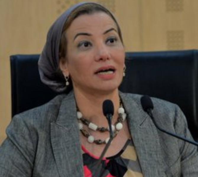 وزيرة البيئة 