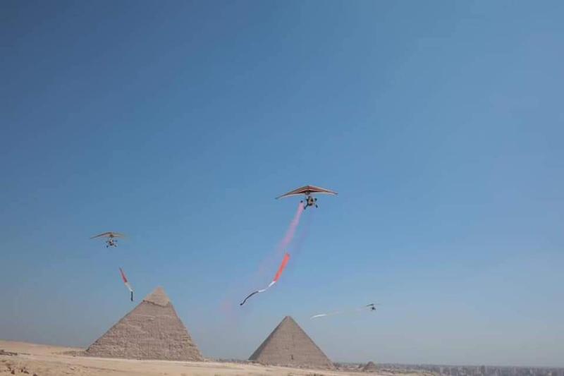 جانب من العرض الجوى 