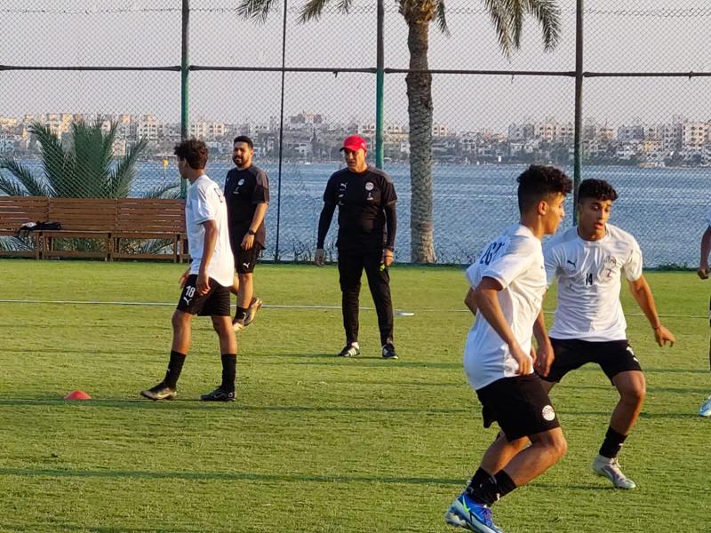 تدريب منتخب الناشئين