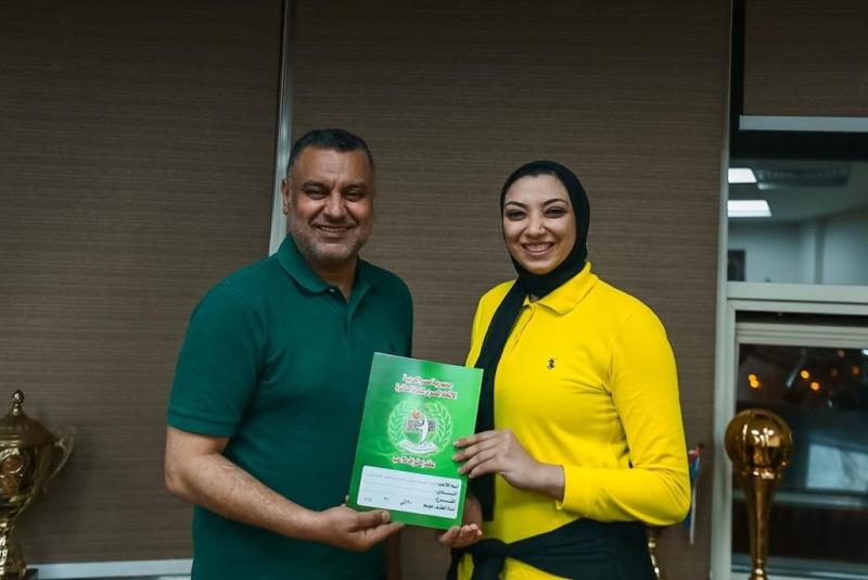 الأهلى يجدد تعاقد آية الشامى
