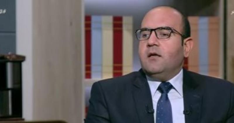 الدكتور مصطفي ابو زيد  