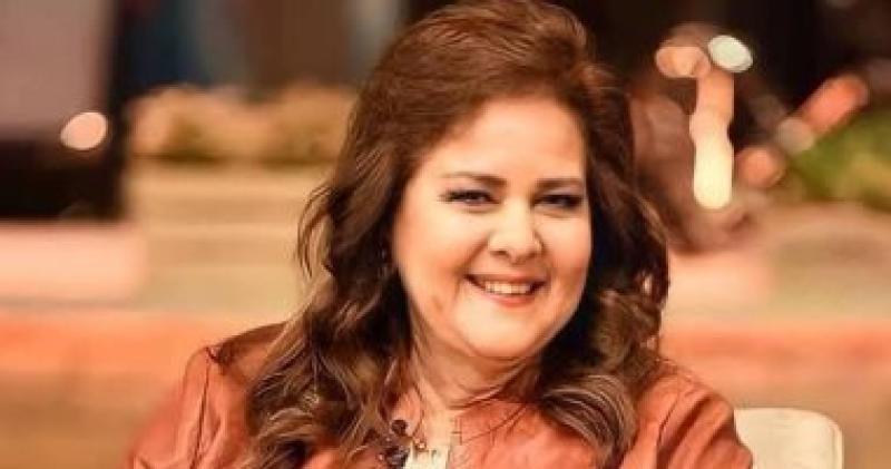 دلال عبد العزيز