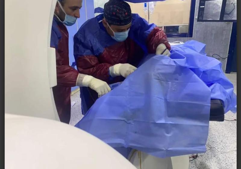 فريق طبي ينجح في إنقاذ مريض من الموت