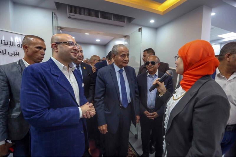 وزير التموين