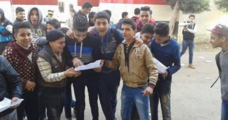 طلاب الإعدادية - أرشيفية