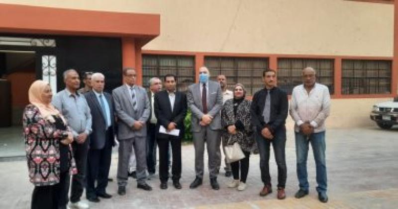 فريق العمل بالمطبعة السرية