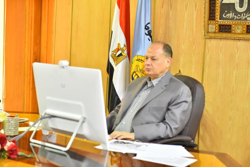 محافظ أسيوط