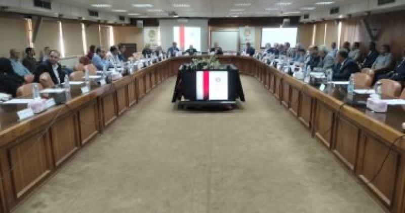 ورشة عمل الاستغلال الأمثل للموارد المالية بالمحافظات