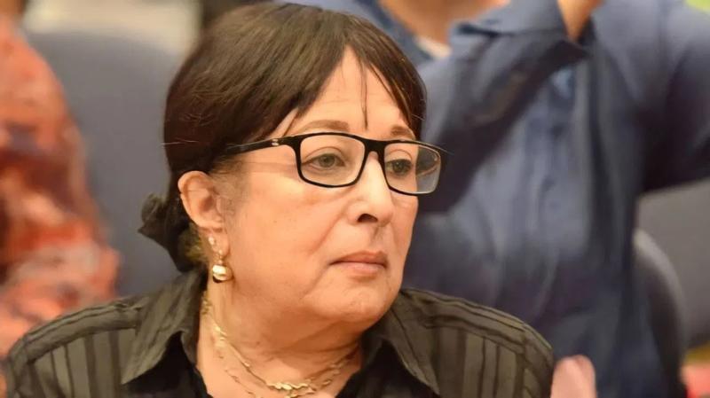 سميرة عبد العزيز 