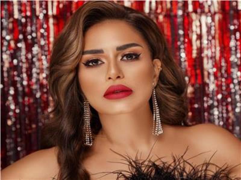 منة فضالي
