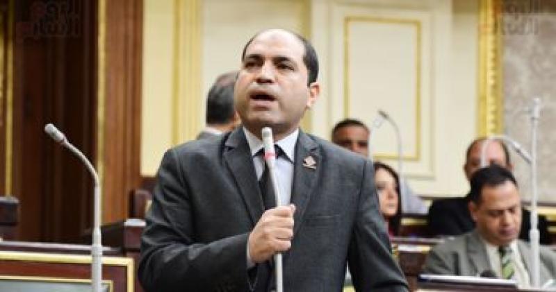  عمرو درويش  