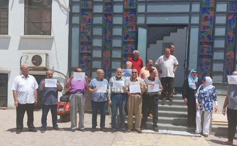 وقفة احتجاجية احتجاجا  بعودة حمدي قوطة