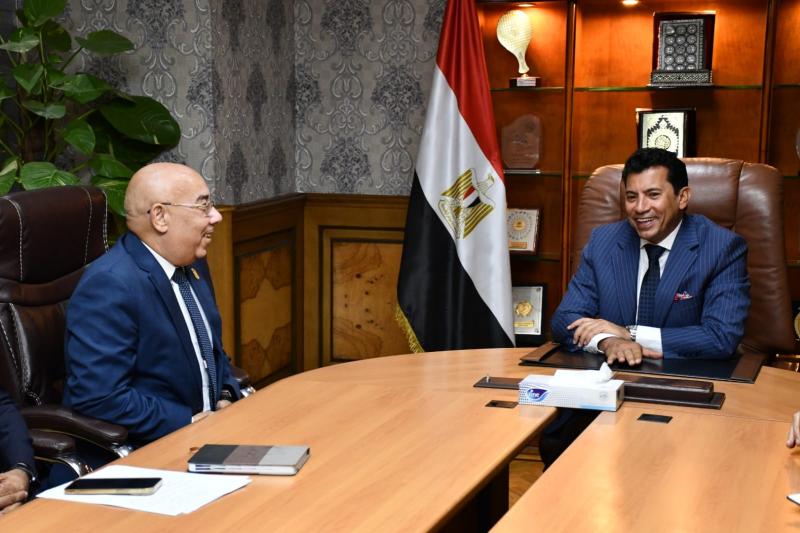 الدكتور أشرف صبحى وزير الشباب والرياضة