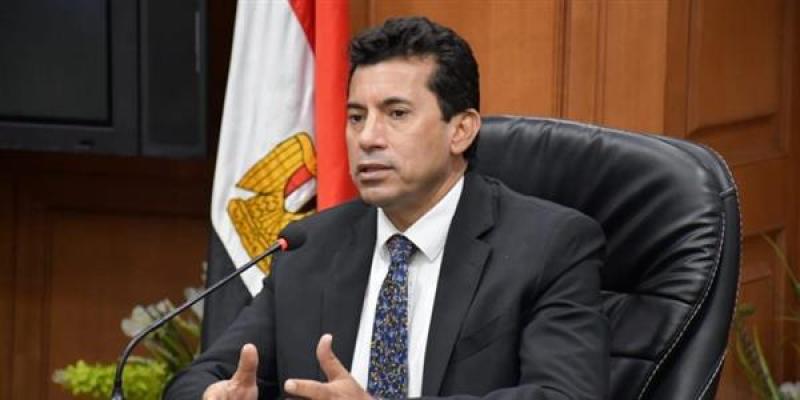 وزير الشباب والرياضة