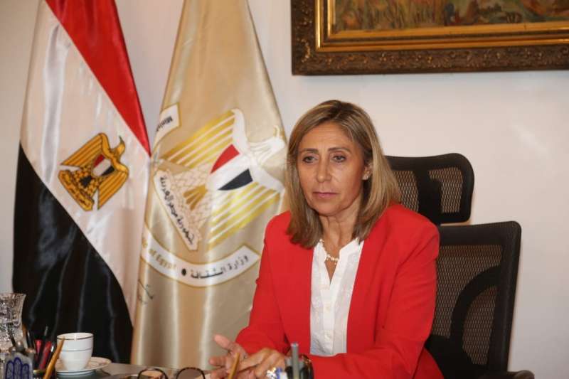 وزيرة الثقافة