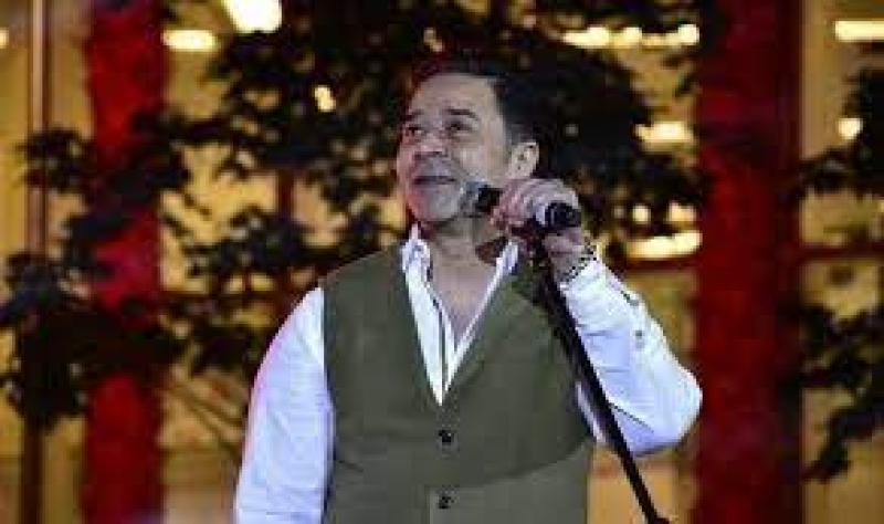  مدحت صالح  