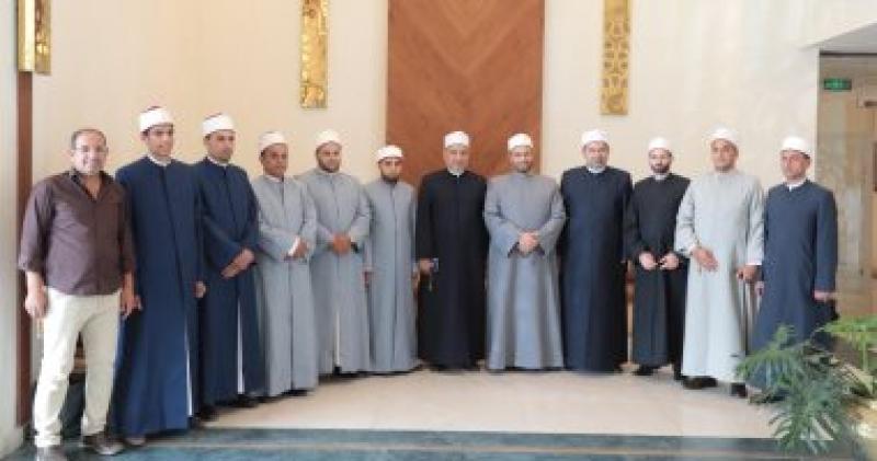 "البحوث الإسلامية" يوجه قافلة إلى جنوب سيناء