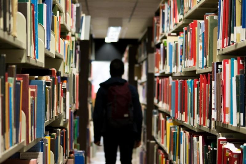 الكتب والروايات الأكثر مبيعًا