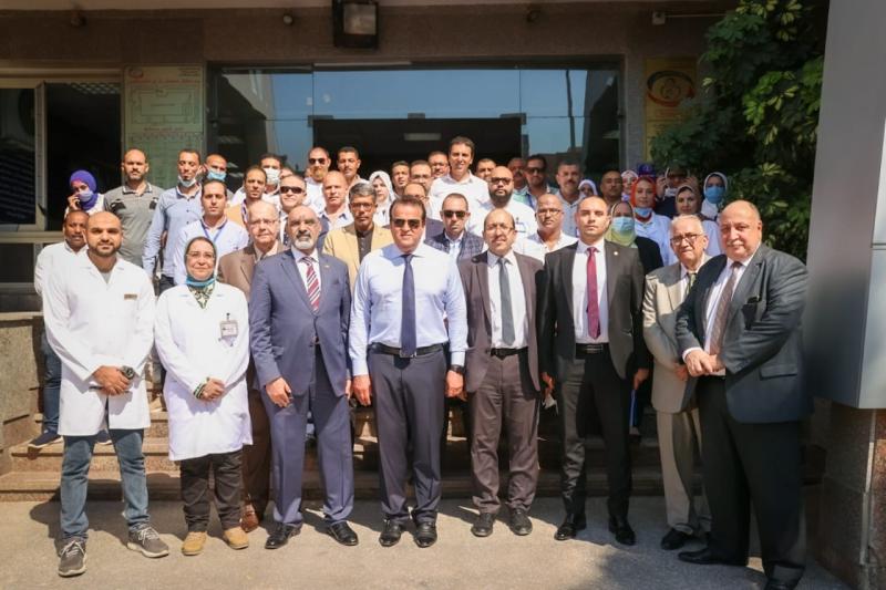 جولة وزير الصحة 