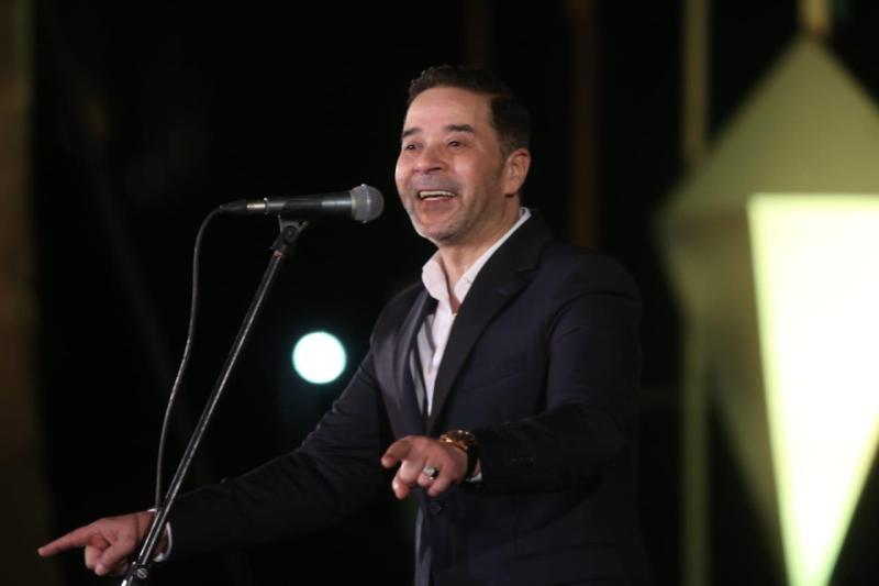 مدحت صالح 