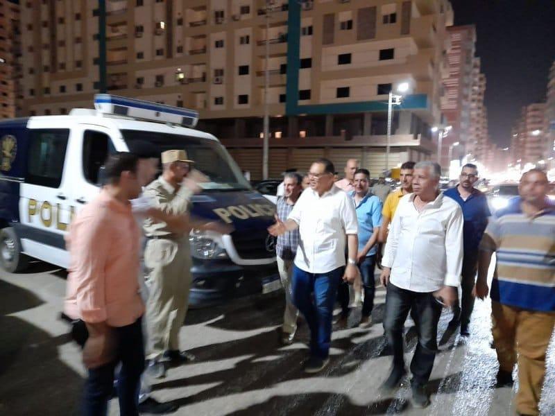 محافظ الشرقية يتفقد شوارع مدينة الزقازيق