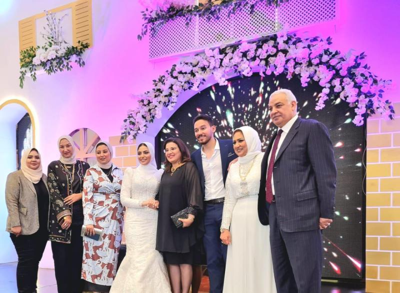 النائبه سحر صدقي تحتفل بعقد قران نجلتها