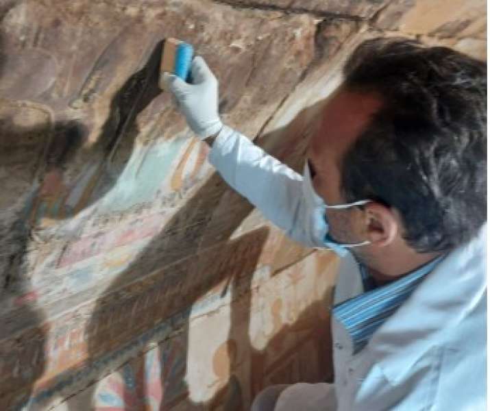 ترميم مقصورة الإله آمون رع بمعبد ستي الأول بأبيدوس