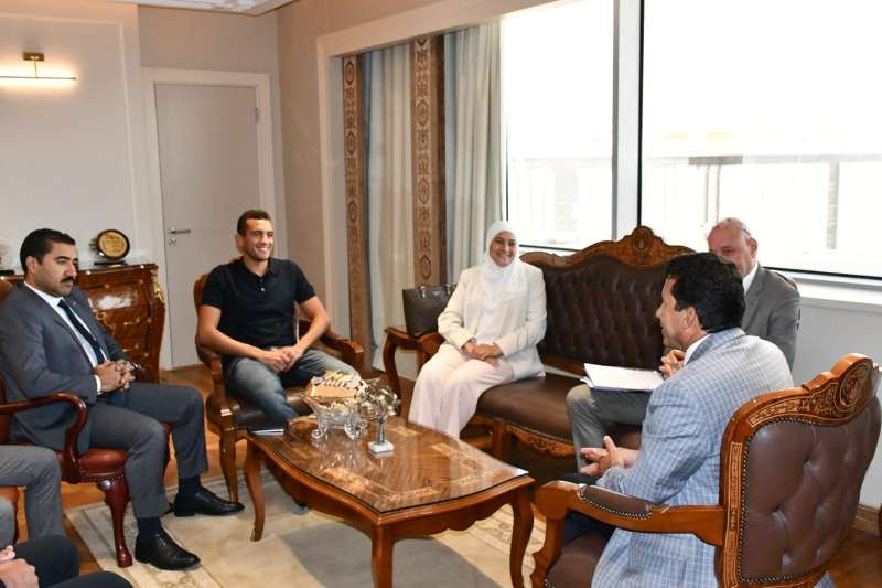 وزير الرياضة يلتقي رئيس الاتحاد المصري للخماسي الحديث واللاعب أحمد الجندي 