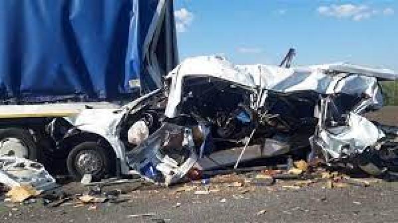 روسيا .. حادث مروري مروع يخلف عشرات الوفيات