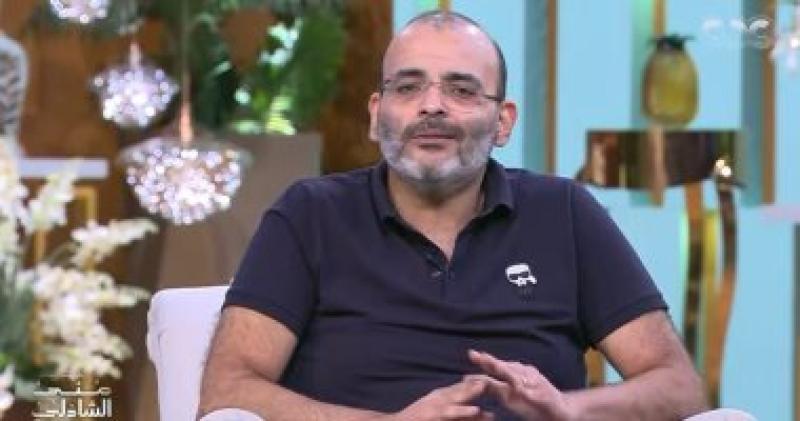  ايمن بهجت قمر 
