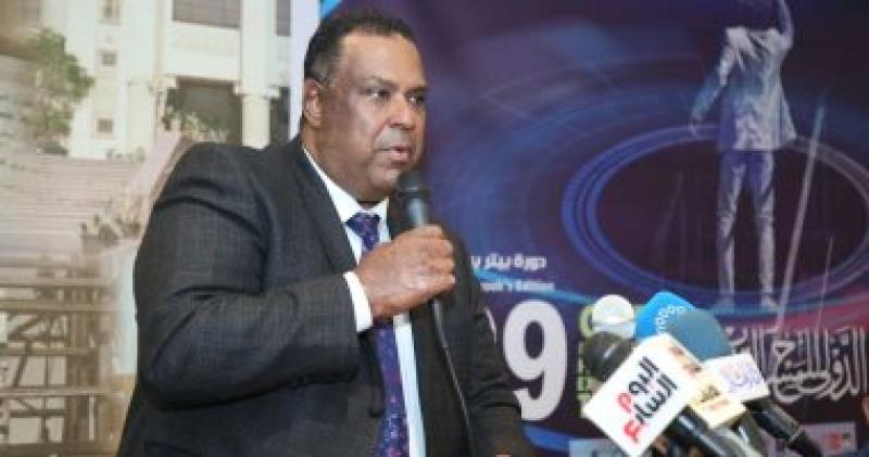 جمال ياقوت رئيس مهرجان القاهرة الدولى للمسرح التجريبى