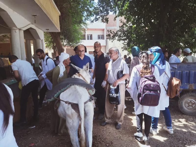 القوافل الطبية البيطرية 