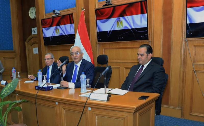 وزير التربية والتعليم 