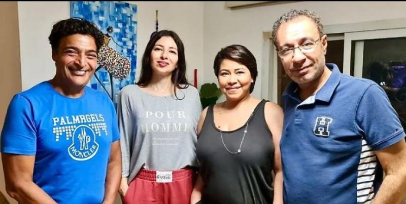 شيرين عبد الوهاب برفقة الكابو وطارق مدكور