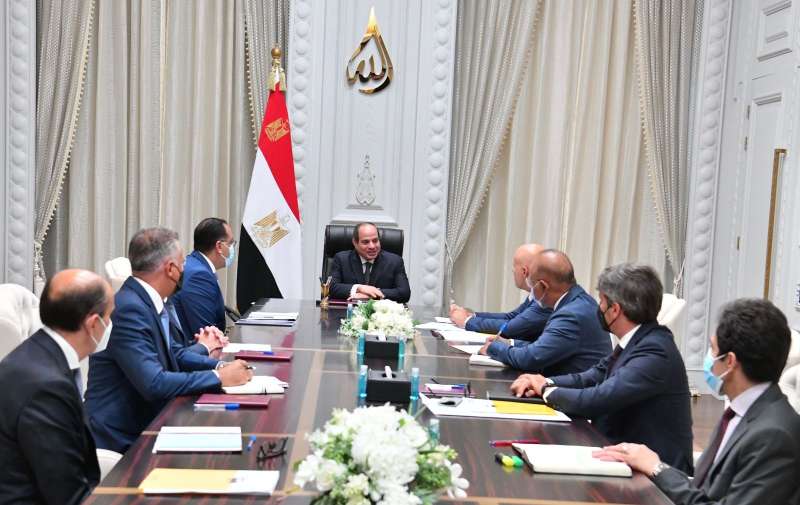 الرئيس السيسي يستقبل الرئيس التنفيذى لشركة إينى الإيطالية للبترول