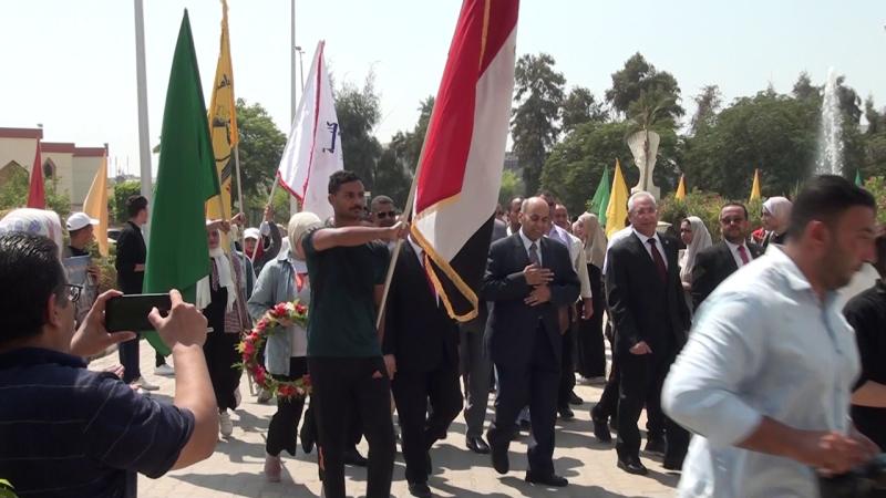 ممر شرفى لرئيس الجامعة 