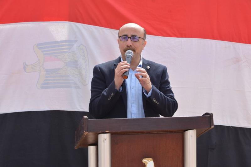 الدكتور باسم تهامي